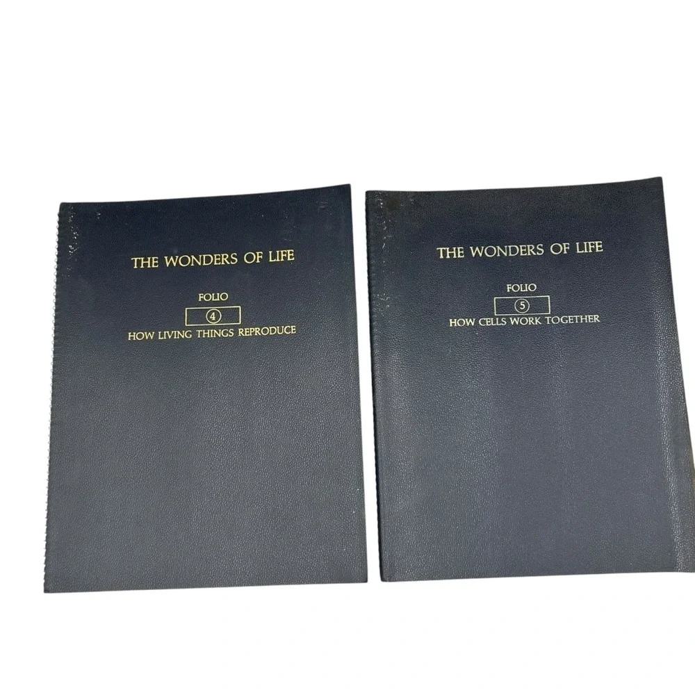 1964 VINTAGE THE WONDER OF LIFE FOLIO 12 BOOKS AND MEADE MICROSCOPE BOOK